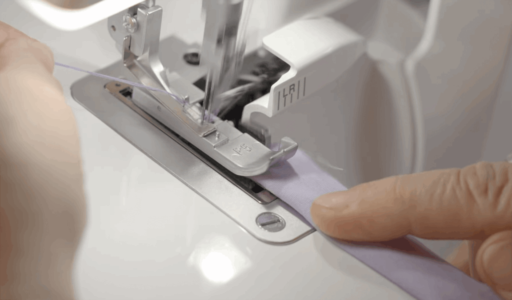 babylock-nähmaschine-overlock-paspel-nähen